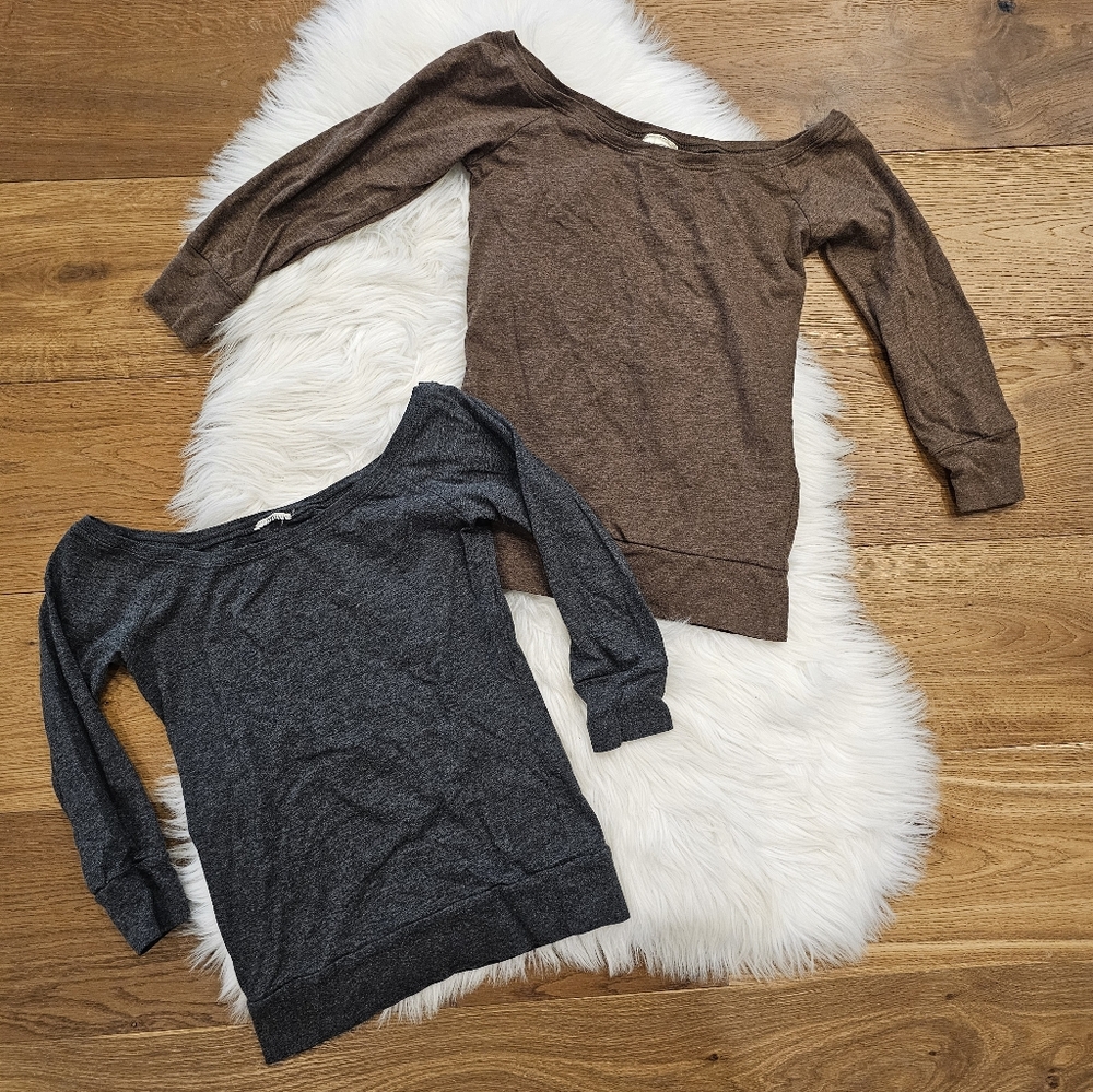Vintage Women's Off-Shoulder Long Sleeve Tees - Brown and Gray